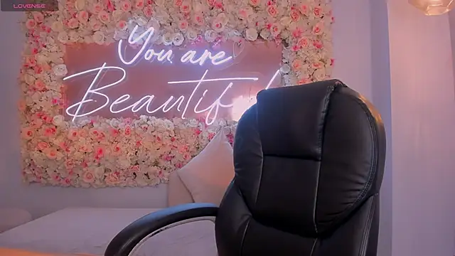 Snapshot of ChloePreston_ chatting on January 16, 2026, 10:41 am ChloePreston online show from January 16, 2026, 10:41 am