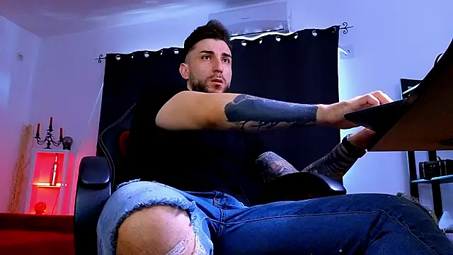 MightyAaron66 online show from February 20, 2026, 6:37 am