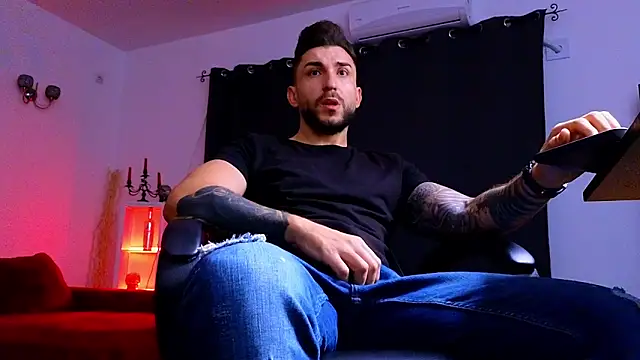 Snapshot of MightyAaron66 chatting on September 18, 2025, 1:41 am MightyAaron66 online show from September 18, 2025, 1:41 am