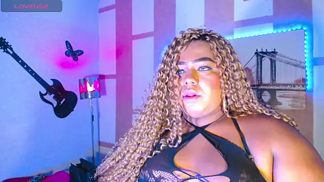 Snapshot of OpraxBellinda chatting on December 21, 2025, 2:46 am OpraxBellinda online show from December 21, 2025, 2:46 am