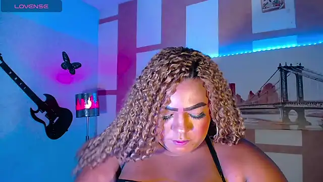 Snapshot of OpraxBellinda chatting on December 23, 2025, 1:38 am OpraxBellinda online show from December 23, 2025, 1:38 am