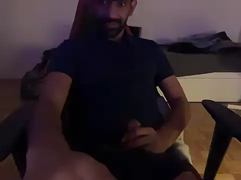dominanthubby online show from July 7, 2026, 1:19 am