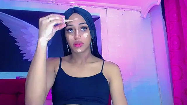 Snapshot of NahomiCamper chatting on February 10, 2026, 2:21 am NahomiCamper online show from February 10, 2026, 2:21 am