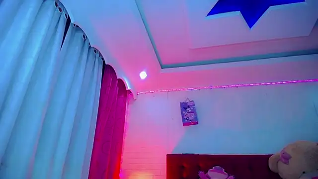 Snapshot of NahomiCamper chatting on February 26, 2026, 11:05 pm NahomiCamper online show from February 26, 2026, 11:05 pm