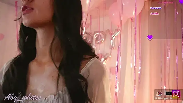 AbyWhitee online show from October 18, 2025, 12:56 am