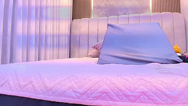 Snapshot of kata_hazel chatting on November 19, 2025, 7:25 pm kata hazel online show from November 19, 2025, 7:25 pm