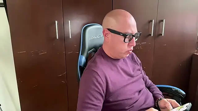 Snapshot of alanan881 chatting on February 4, 2026, 11:22 pm alanan881 online show from February 4, 2026, 11:22 pm