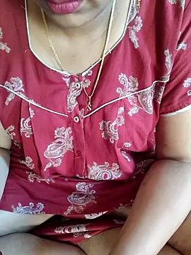 Snapshot of samitasharma chatting on November 16, 2025, 4:28 am samitasharma online show from November 16, 2025, 4:28 am