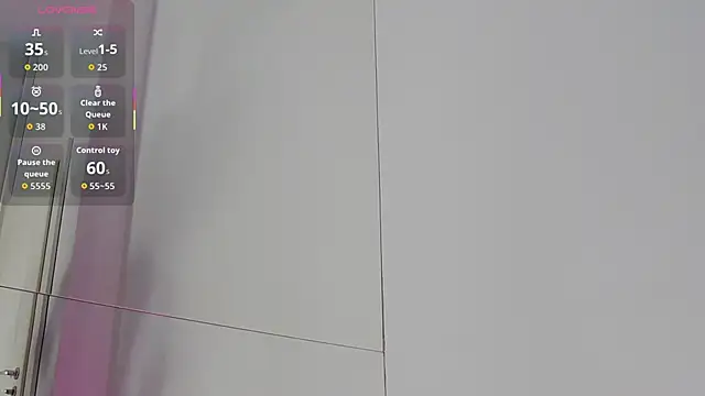 CelineMeyerr online show from November 29, 2025, 5:51 am