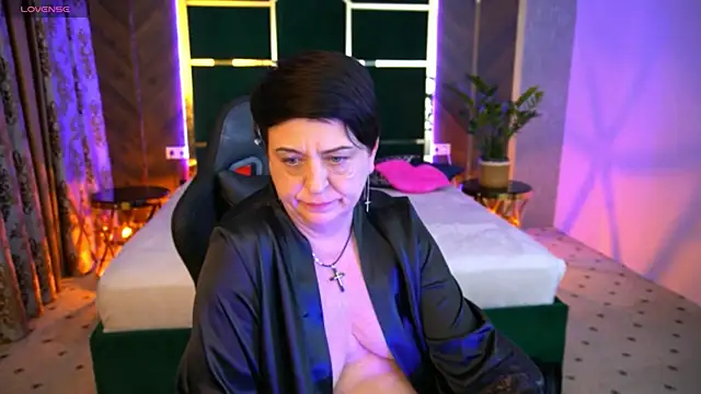 Snapshot of MilaSkyy chatting on March 14, 2025, 3:15 am MilaSkyy online show from March 14, 2025, 3:15 am