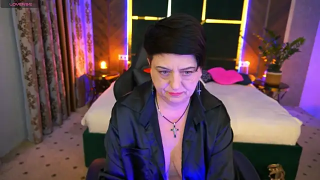 Snapshot of MilaSkyy chatting on March 8, 2025, 4:23 am MilaSkyy online show from March 8, 2025, 4:23 am