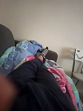 arabeniyalabeni34 online show from February 13, 2026, 9:09 am