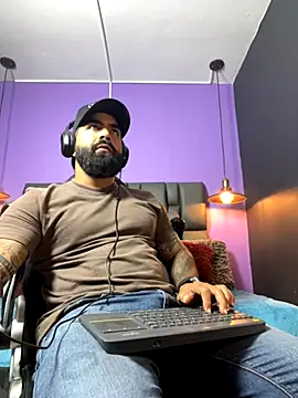 Lyon vach online show from October 1, 2025, 9:07 pm