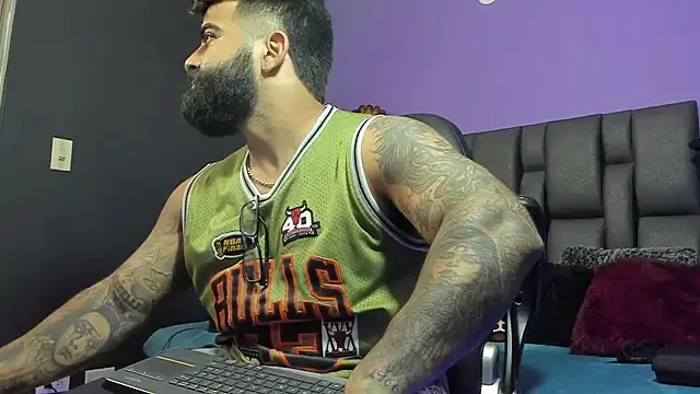 Lyon vach online show from February 11, 2026, 11:04 pm