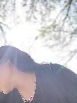 Roxana-Sexy online show from April 4, 2026, 5:25 am