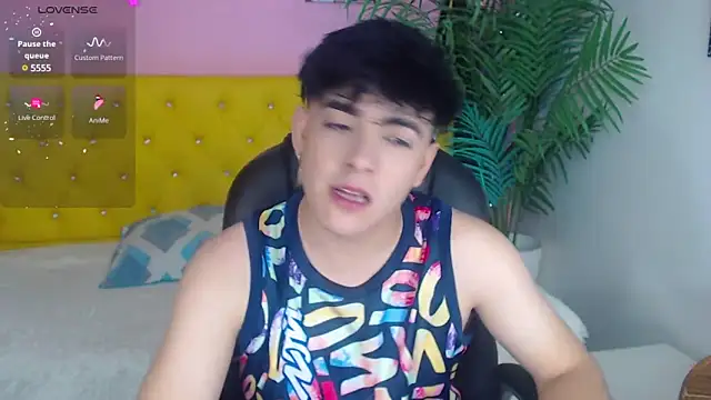 Snapshot of nolan_twink1 chatting on February 28, 2025, 5:48 pm nolan twink1 online show from February 28, 2025, 5:48 pm