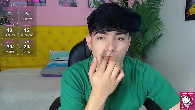 Snapshot of nolan_twink1 chatting on February 16, 2025, 5:26 pm nolan twink1 online show from February 16, 2025, 5:26 pm