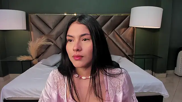 Mia Elowen online show from February 27, 2025, 9:04 pm