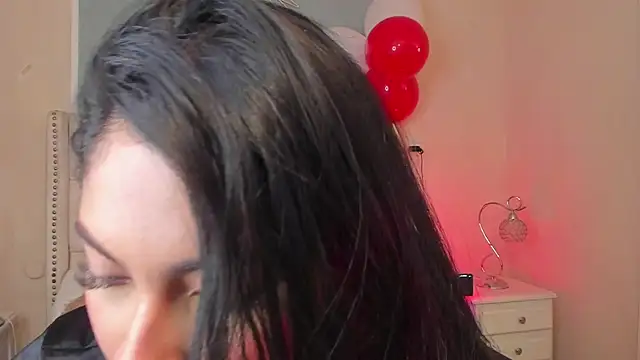 Mia Elowen online show from February 14, 2025, 9:53 pm