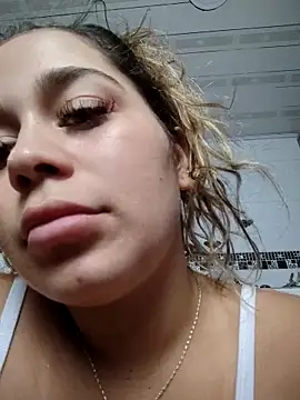 Snapshot of LaurenWelly_ chatting on October 24, 2025, 9:47 pm LaurenWelly online show from October 24, 2025, 9:47 pm