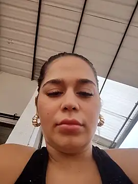 LaurenWelly  online show from March 27, 2026, 9:05 pm