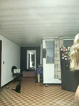 Snapshot of LaurenWelly_ chatting on October 13, 2025, 9:44 am LaurenWelly online show from October 13, 2025, 9:44 am