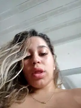 Snapshot of LaurenWelly_ chatting on September 29, 2025, 8:03 pm LaurenWelly online show from September 29, 2025, 8:03 pm