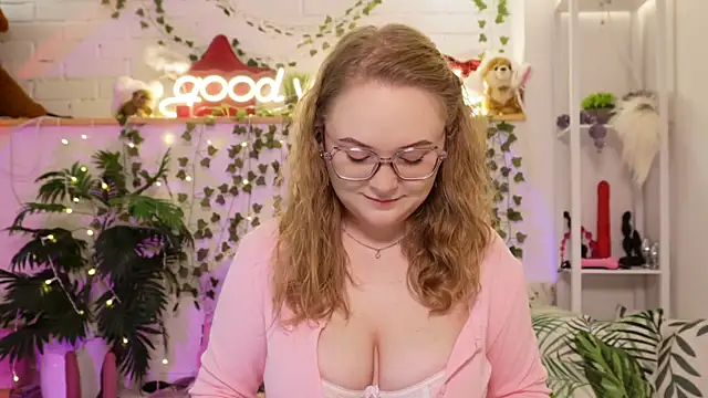 Snapshot of MonicaAsis chatting on November 23, 2025, 5:23 pm MonicaAsis online show from November 23, 2025, 5:23 pm