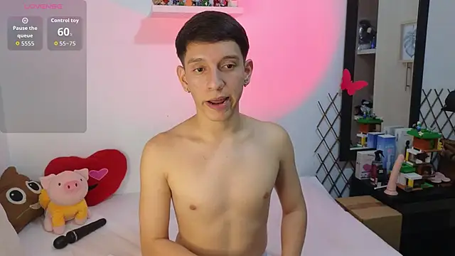 Snapshot of milky__boy_ chatting on September 21, 2025, 4:39 am milky boy online show from September 21, 2025, 4:39 am