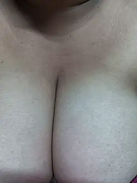 Snapshot of Rinki_Guptaa chatting on February 23, 2025, 10:06 am Rinki Guptaa online show from February 23, 2025, 10:06 am