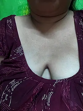 Snapshot of Rinki_Guptaa chatting on March 2, 2025, 6:57 pm Rinki Guptaa online show from March 2, 2025, 6:57 pm