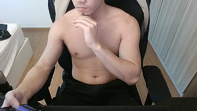 Snapshot of batonbeater chatting on December 16, 2025, 7:56 am batonbeater online show from December 16, 2025, 7:56 am