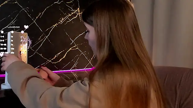 EdithHaskell online show from February 24, 2025, 1:31 pm