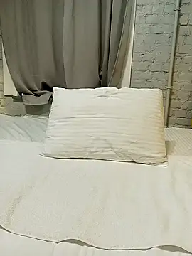 Snapshot of Rowena_Vonnie chatting on March 5, 2025, 10:44 am Rowena Vonnie online show from March 5, 2025, 10:44 am