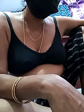 Snapshot of Tamil_sreelekha chatting on November 22, 2025, 11:47 pm Tamil sreelekha online show from November 22, 2025, 11:47 pm