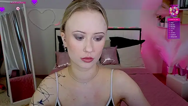 SashaBrooks online show from March 23, 2026, 2:06 pm