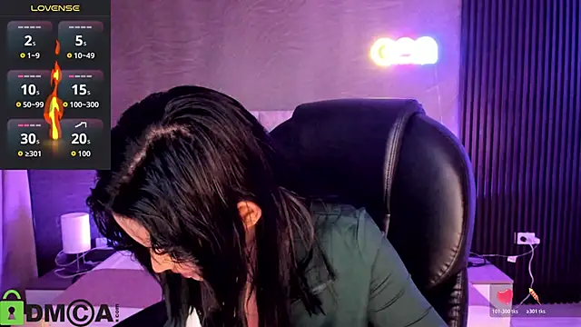 Snapshot of Cristal__adams chatting on October 27, 2025, 12:28 pm Cristal adams online show from October 27, 2025, 12:28 pm