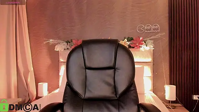 Snapshot of Cristal__adams chatting on December 2, 2025, 12:29 pm Cristal adams online show from December 2, 2025, 12:29 pm