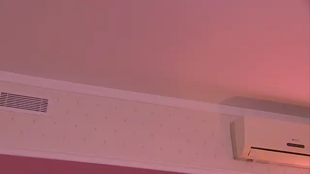 Snapshot of AngeliqueSkye chatting on February 21, 2025, 12:49 pm AngeliqueSkye online show from February 21, 2025, 12:49 pm