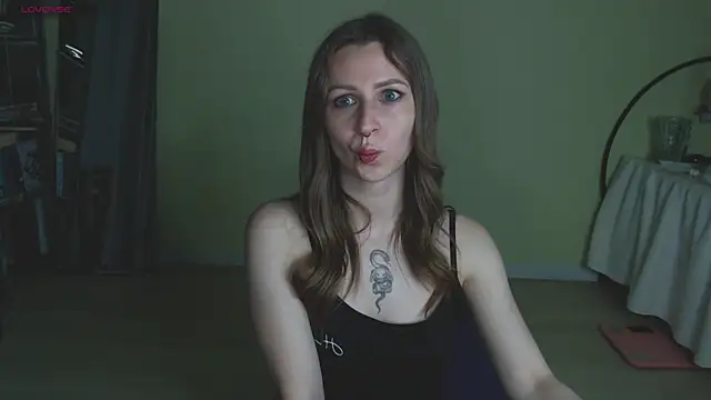 OaklynDobson online show from July 24, 2026, 6:59 pm