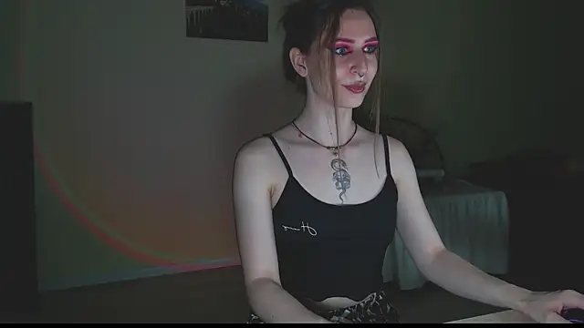 OaklynDobson online show from August 3, 2026, 8:48 pm