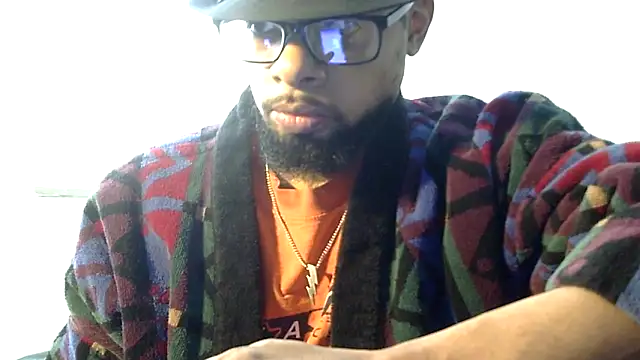 Snapshot of WhiskeyWood_DuhGOD chatting on December 3, 2025, 5:34 pm WhiskeyWood DuhGOD online show from December 3, 2025, 5:34 pm