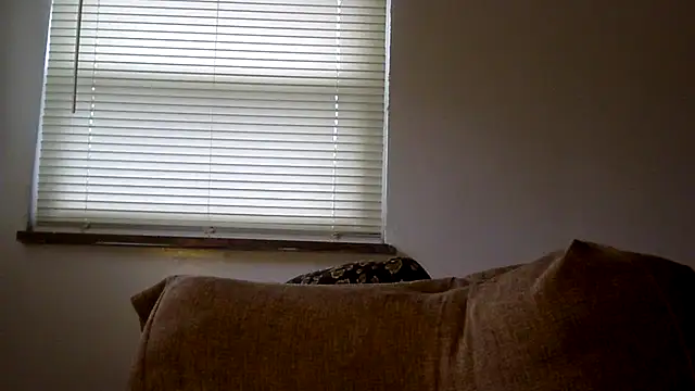 Snapshot of WhiskeyWood_DuhGOD chatting on November 5, 2025, 5:38 pm WhiskeyWood DuhGOD online show from November 5, 2025, 5:38 pm