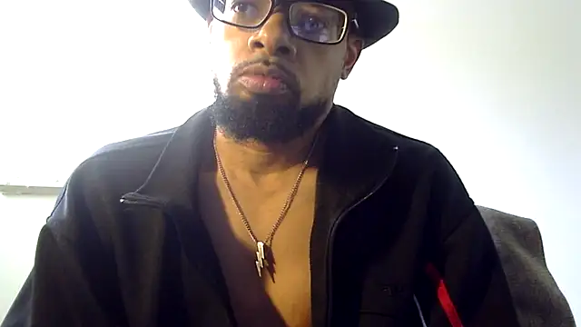 Snapshot of WhiskeyWood_DuhGOD chatting on October 22, 2025, 4:39 pm WhiskeyWood DuhGOD online show from October 22, 2025, 4:39 pm