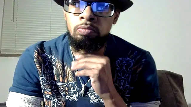 Snapshot of WhiskeyWood_DuhGOD chatting on November 16, 2025, 2:16 am WhiskeyWood DuhGOD online show from November 16, 2025, 2:16 am