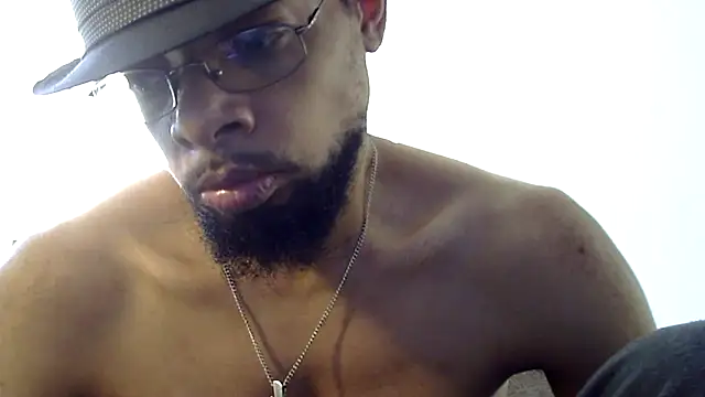 Snapshot of WhiskeyWood_DuhGOD chatting on February 25, 2025, 8:42 pm WhiskeyWood DuhGOD online show from February 25, 2025, 8:42 pm