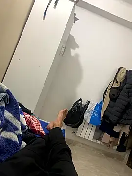 alex-riadh online show from January 13, 2026, 7:51 pm