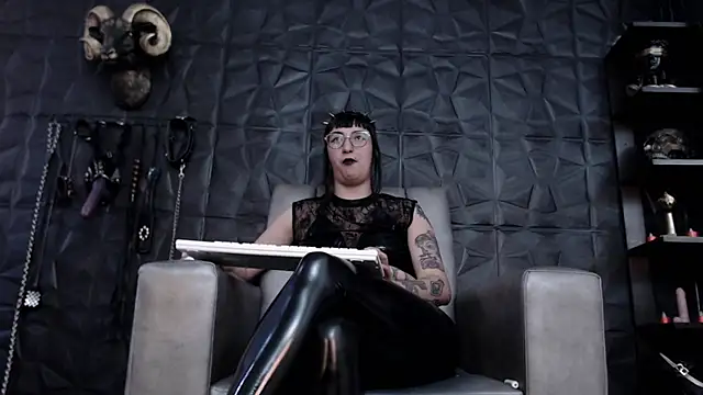 Snapshot of Agata_Darkness chatting on March 1, 2025, 2:34 pm Agata Darkness online show from March 1, 2025, 2:34 pm