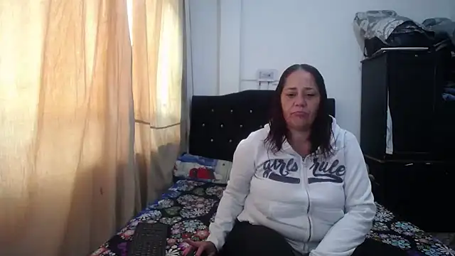 Snapshot of merryymaturee_ chatting on November 22, 2025, 2:38 pm merryymaturee online show from November 22, 2025, 2:38 pm