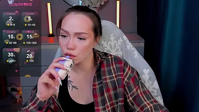 Evia r0se online show from January 14, 2026, 10:19 am